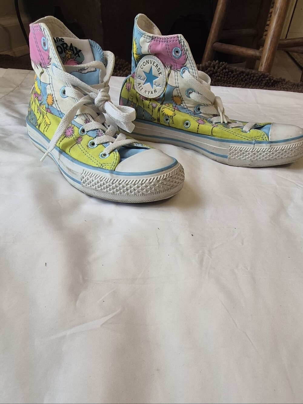 Dr. Seuss x Converse Chuck Taylor All Star "The Lorax" High Tops - Picture 2 of 5